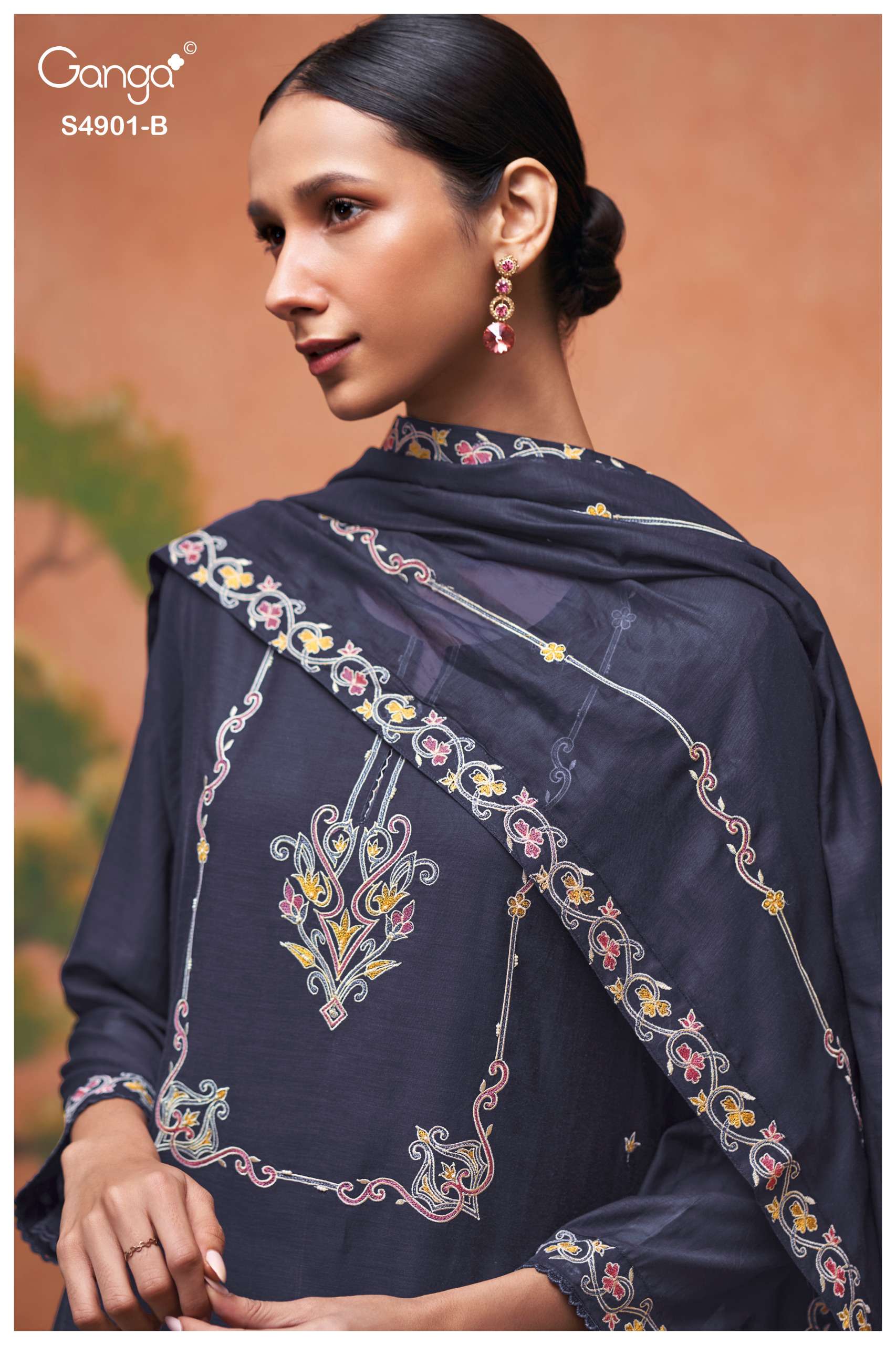 GANGA NAVISHA 4901 MUL SOLID COLOR CROCHET LACE ON DAMAN & SLEEVES SUIT LADIES EXPORT